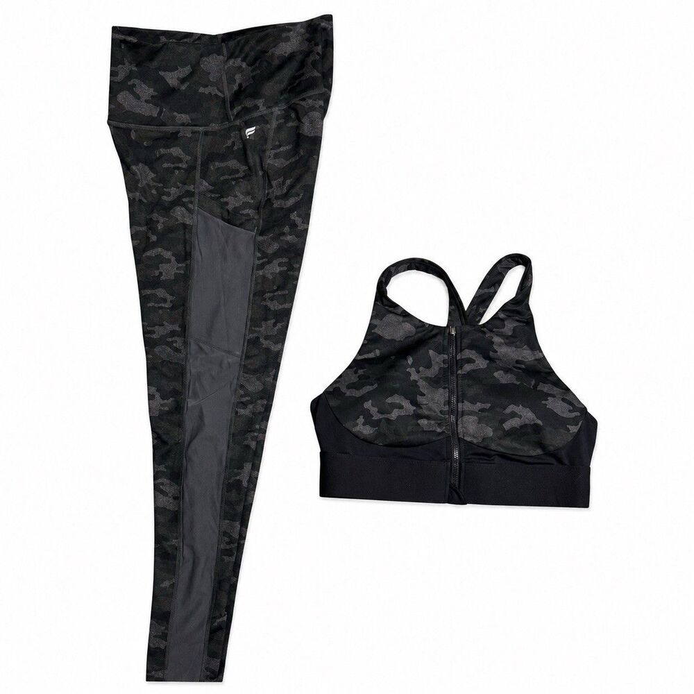 Fabletics Oasis Camo Matching Set High Waisted Leggings  Zip Front Sports Bra  M